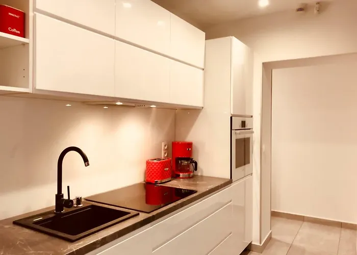 Aleksandry Przy Parku アパート